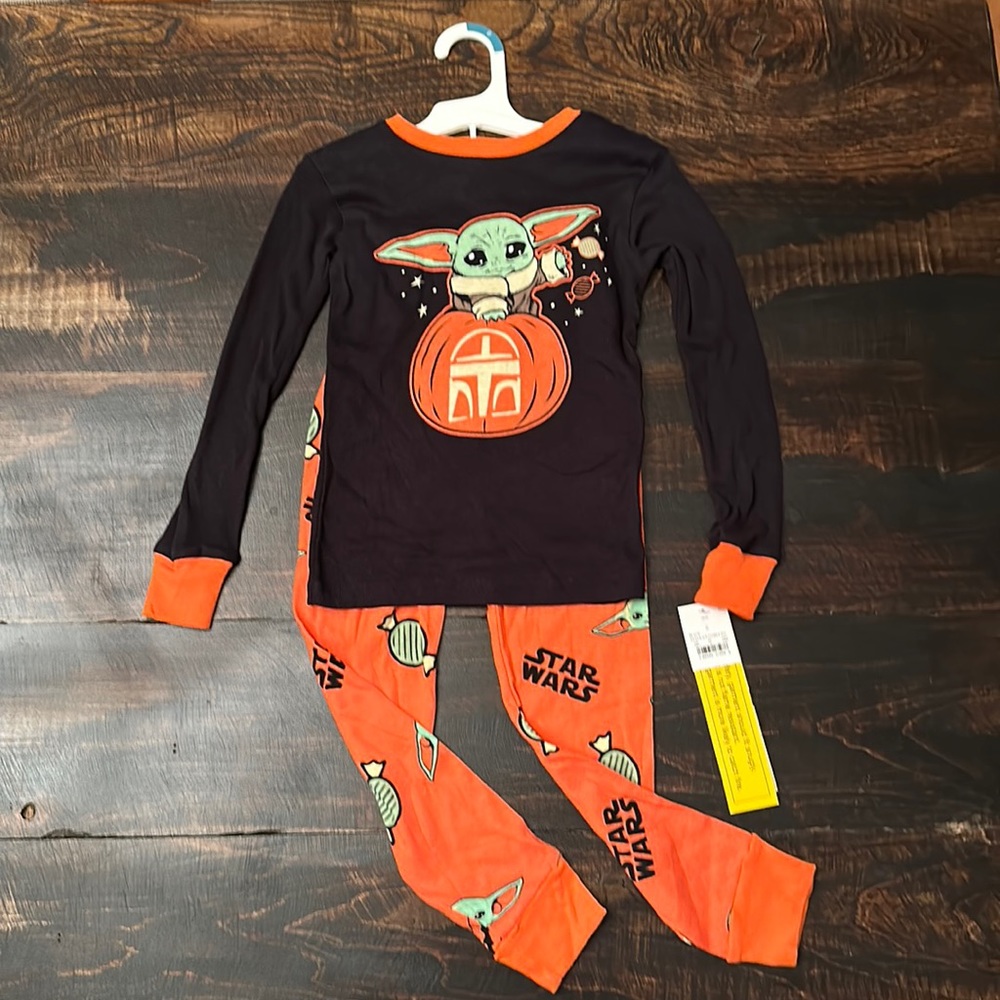 NWT - Boys Star Wars Halloween Pajamas